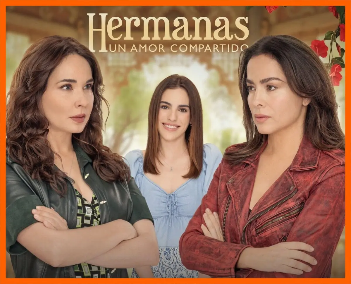 Adriana Louvier y Danna García interpretando a las protagonistas en la telenovela Hermanas: Un amor compartido