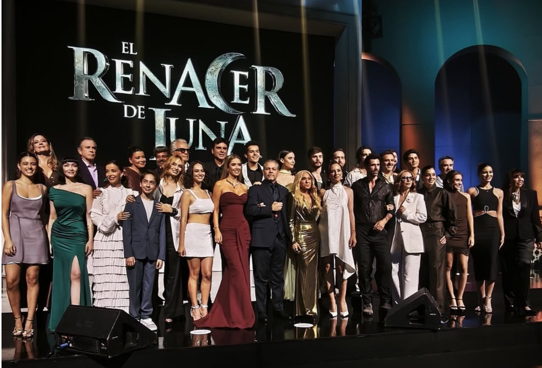 Presentación de la telenovela El Renacer de Luna con todo el elenco